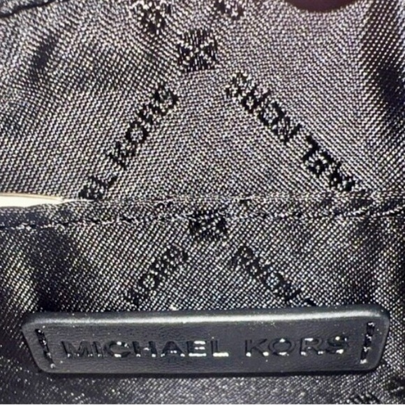 Michael Kors Carmela Oxblood multi small Pouchette NWT - Picture 11 of 12